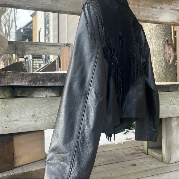 Out Of Bounds Vintage Fringe Cropped Leather Coat - Picture 6 of 9